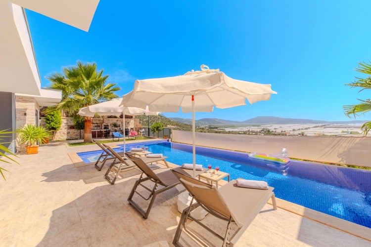 1kiralik-yazlik-villa-villa-ruzanna- (15).jpg