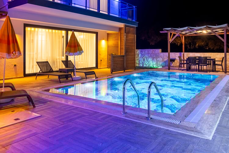 1kiralik-yazlik-tatil-villasi-villa-savaya-two- (6).jpg