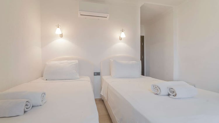 WhatsApp Image 2026-02-17 at 13.01.07 (35).jpeg