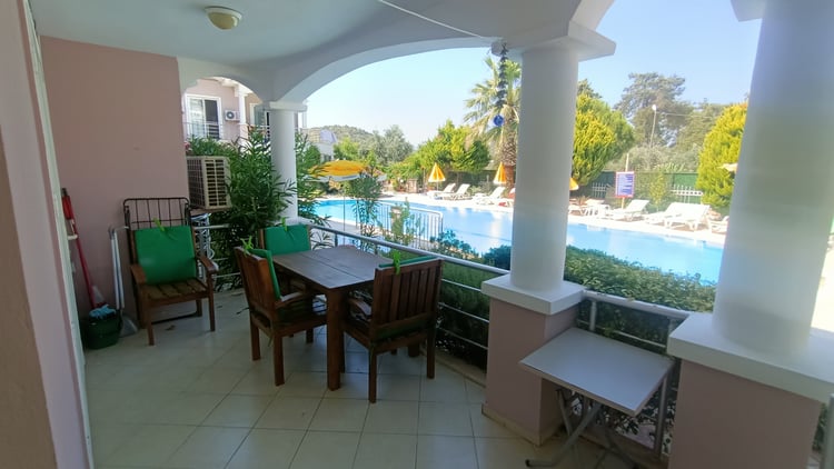 kiralik-ortak-havuzlu-apart-apart-baba- (17).jpg