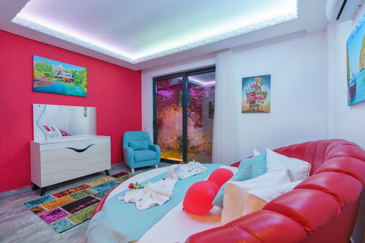 1kiralik-yazlik-villa-villa-leonardo (27).jpg