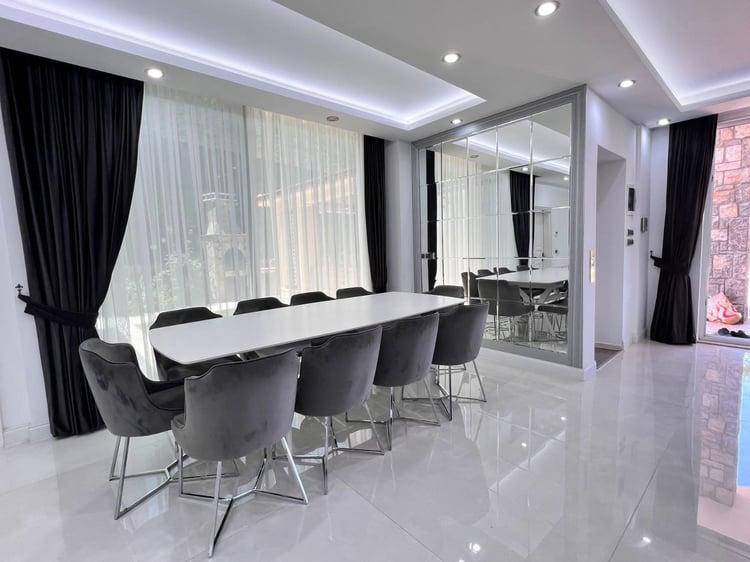 1kiralik-kalabalık-aileler-icin-uygun-villa-villa-gulistan- (8).jpeg