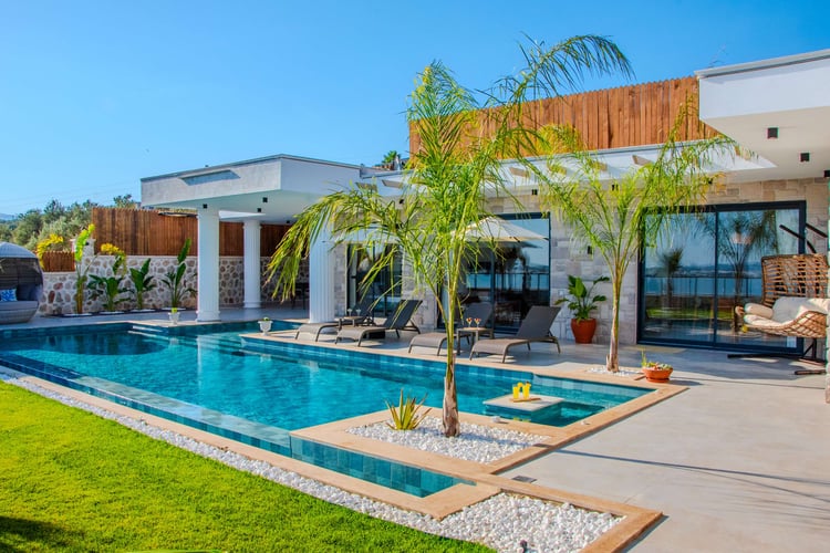 1kiralik-yazlik-jakuzili-villa-villa-elysium- (12).jpeg