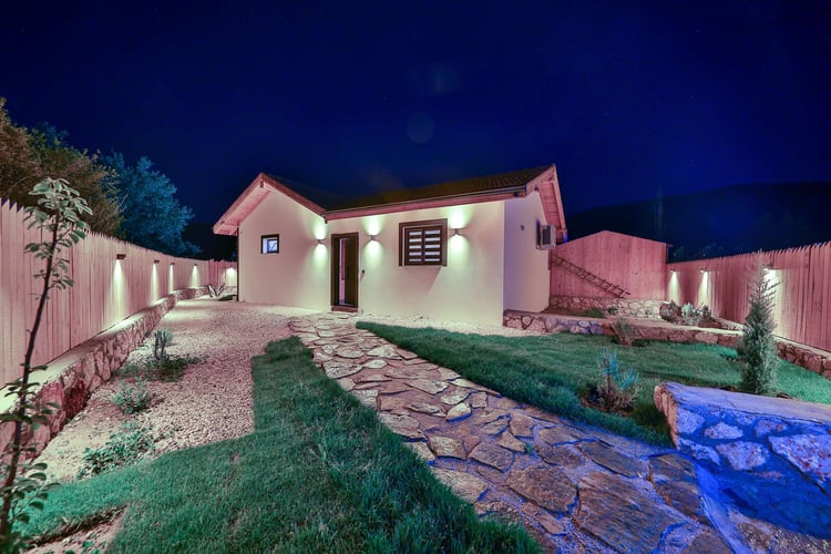 1kiralik-yazlik-tatil-villasi-villa-erisa- (1).jpg