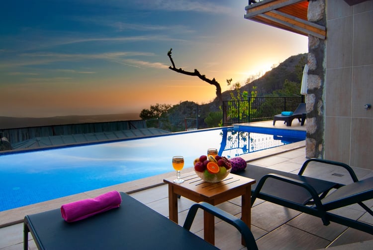 1kiralik-tatil-villasi-villasaten- (10).jpeg