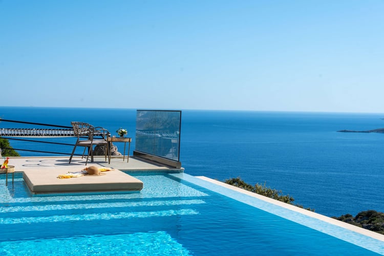 1kiralik-yazlik-deniz-manzarali-villa-villa-akbülüt-1- (10).jpg