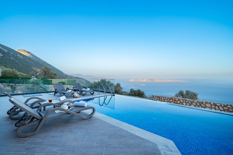 1kiralik-yazlik-villa-villa-buyuk-ada- (24).jpg