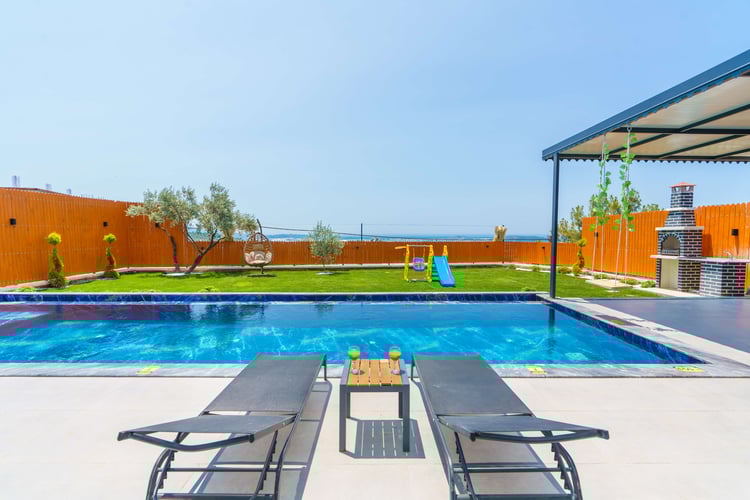 1kiralik-muhafazakar-villa-villa-tuna- (9).jpg