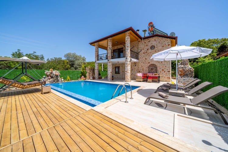 1kiralik-tatil-villasi-villa-güneş-kaş- (2).jpg