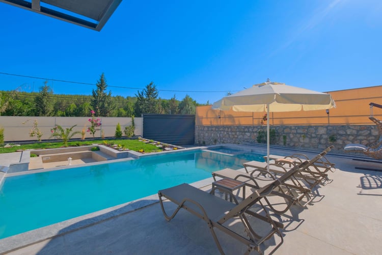 1yazlik-kiralik-tatil-villasi-villa-doga-9- (9).JPG