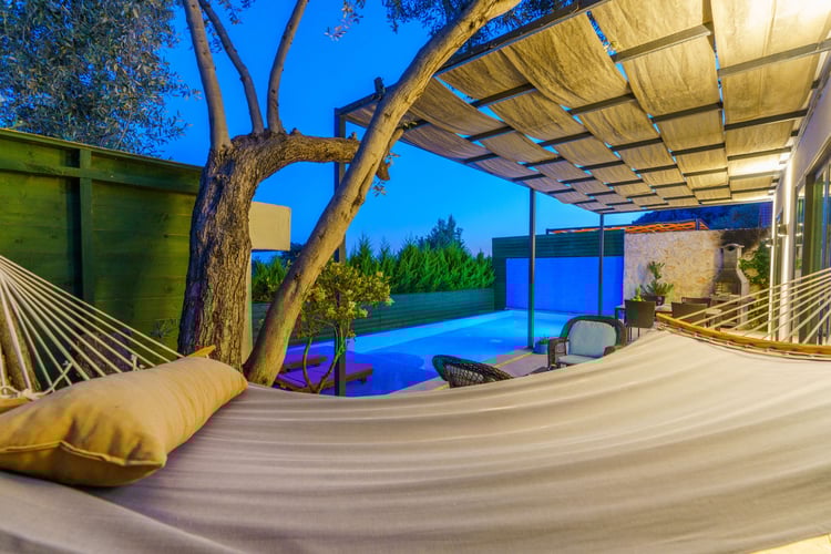 1kiralik-yazlik-villa-villa-leonardo (12).jpg