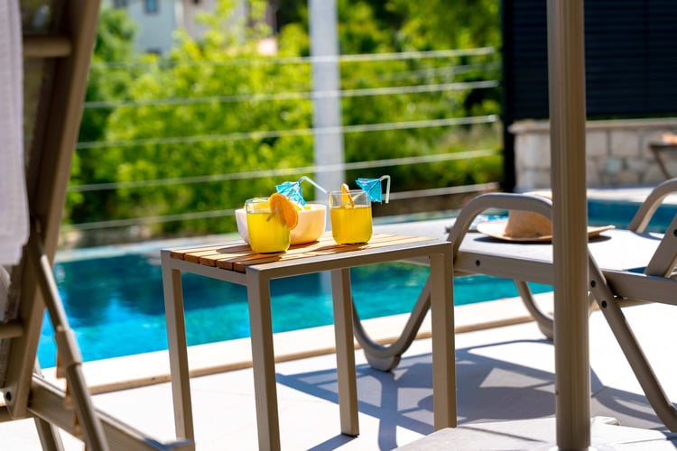 1kiralik-villa-villa-akbulut-tres- (17).jpg