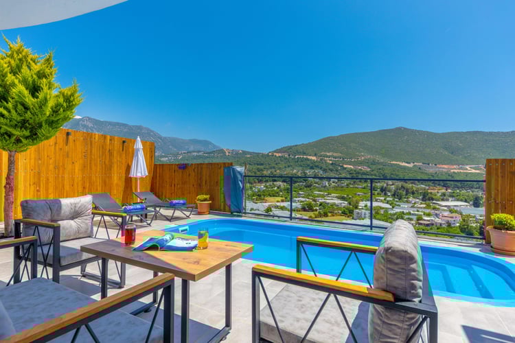 1kiralik-yazlik-villa-villa-tuana- (3).jpg