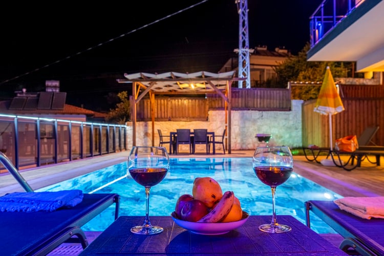 1kiralik-tatil-villasi-villa-savaya-one- (6).jpg