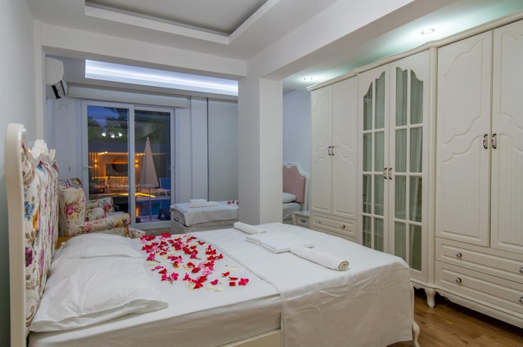 1kiralik-yazlik-villa-villa-kibar-hisarönü- (32).jpeg