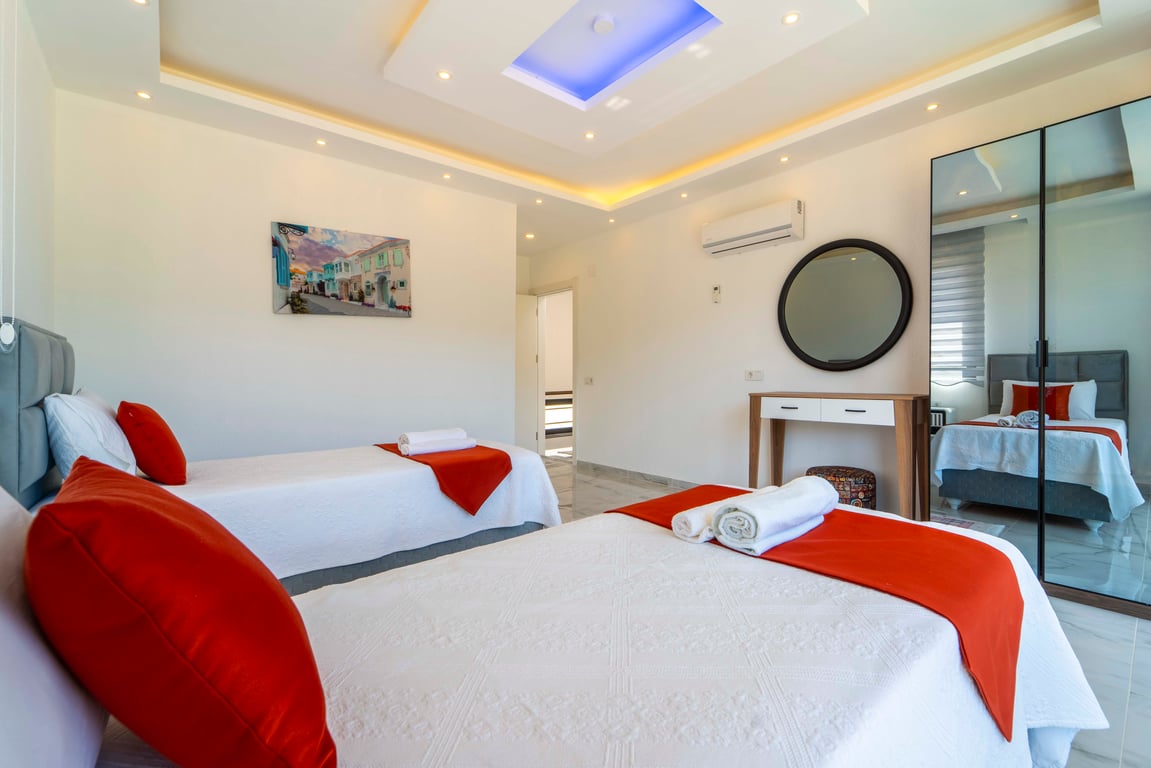 Villas Çınar Sarıbelen-photo-5