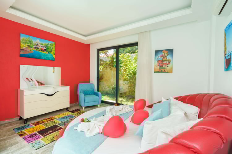 1kiralik-yazlik-villa-villa-leonardo (24).jpg