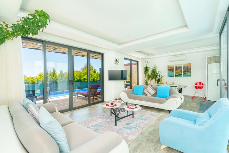 1kiralik-yazlik-villa-villa-leonardo (18).jpg