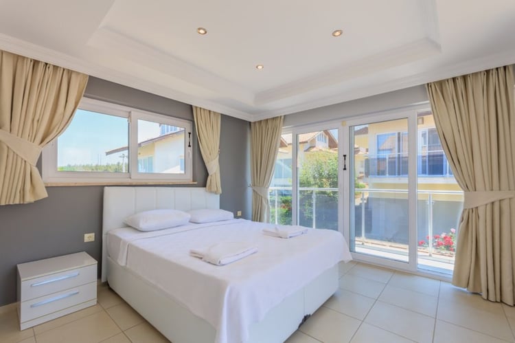 1kiralik-yazlik-tatil-villasi-villa-ahla- (30).jpg