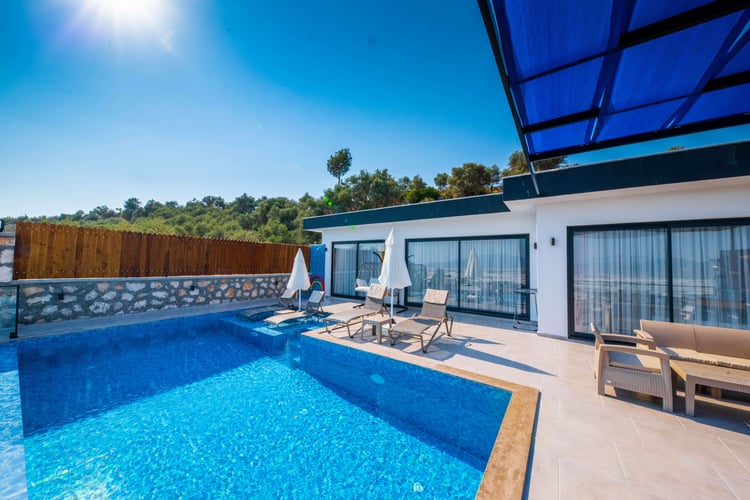 1kiralik-tatil-villasi-villa-asmina- (7).jpg