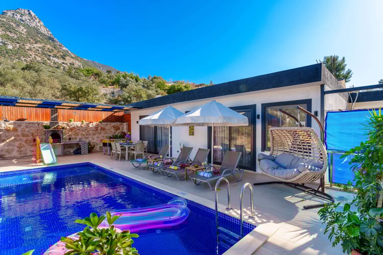 1kiralik-yazlik-villa-villa-ecba- (4).jpg