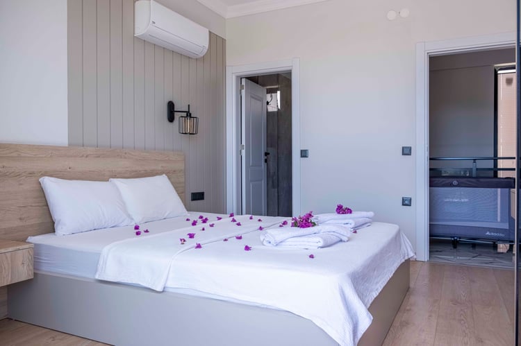 1kiralik-tatil-villasi-villa-savaya-one- (44).jpg