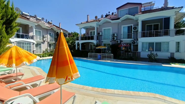 kiralik-ortak-havuzlu-apart-apart-baba- (9).jpg