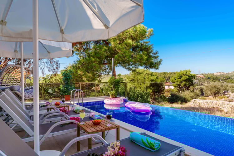 1kiralik-yazlik-villa-villa-ecba- (10).jpg