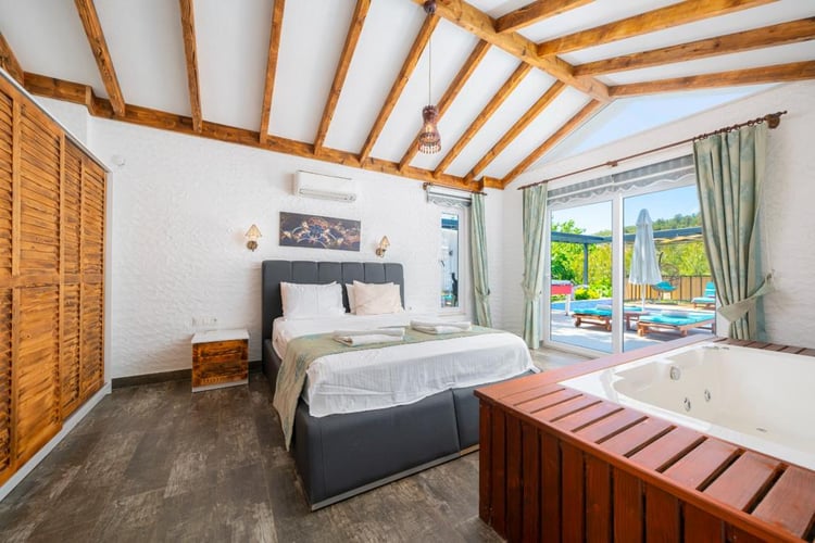 1kiralik-yazlik-villa-villa-stella- (21).jpg