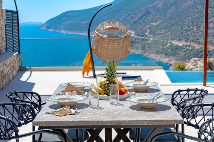 1kiralik-deniz-manzarali-villa-villa-akbulut-duo- (6).jpg