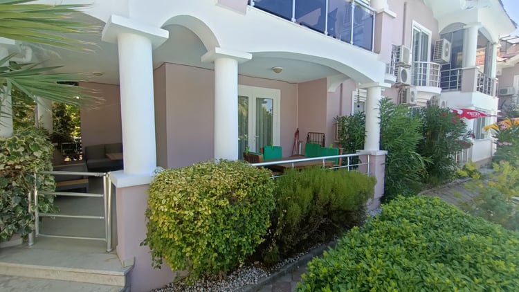 kiralik-ortak-havuzlu-apart-apart-baba- (18).jpg