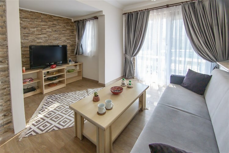 yazlik-kiralik-ortak-havuzlu-apart-apart-gokay- (16).jpg