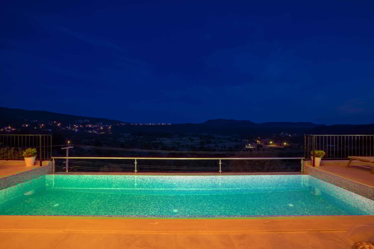 1kiralik-tatil-villasi-villa-ata- (5).jpg