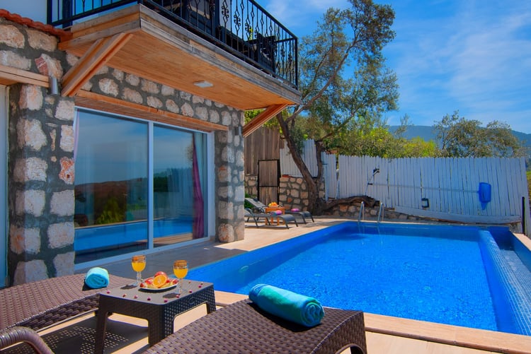 1kiralik-tatil-villasi-villasaten- (11).jpeg