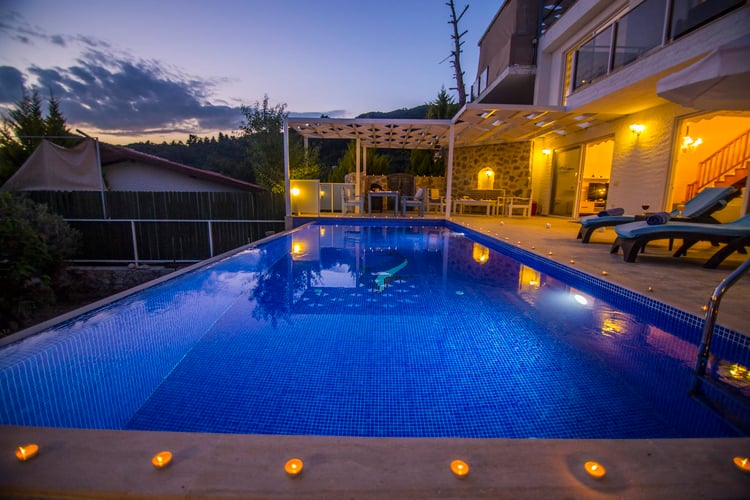 1kiralik-yazlik-villa-villa-koybal- (8).jpg