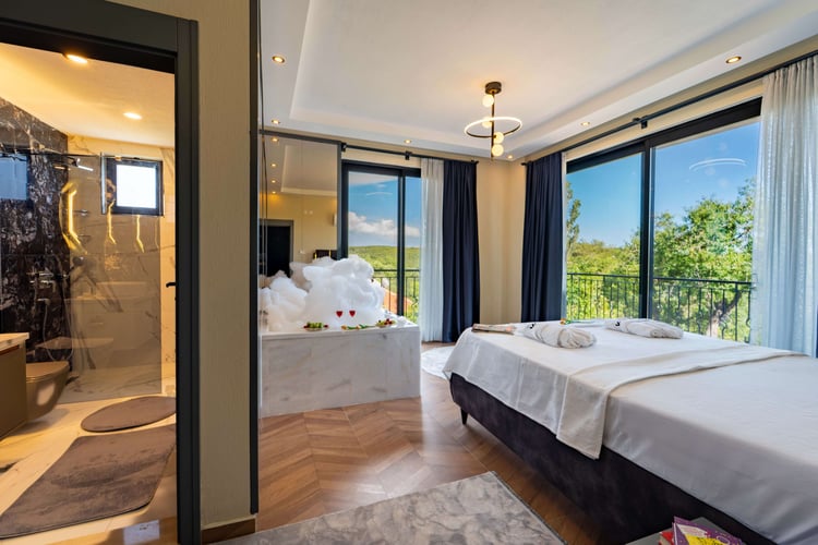 1kiralik-yazlik-villa-villa-akbulut-cuatro- (32).jpg