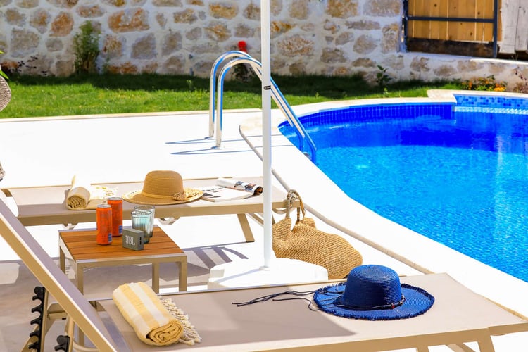 1kiralik-yazlik-villa-selene- (10).jpg