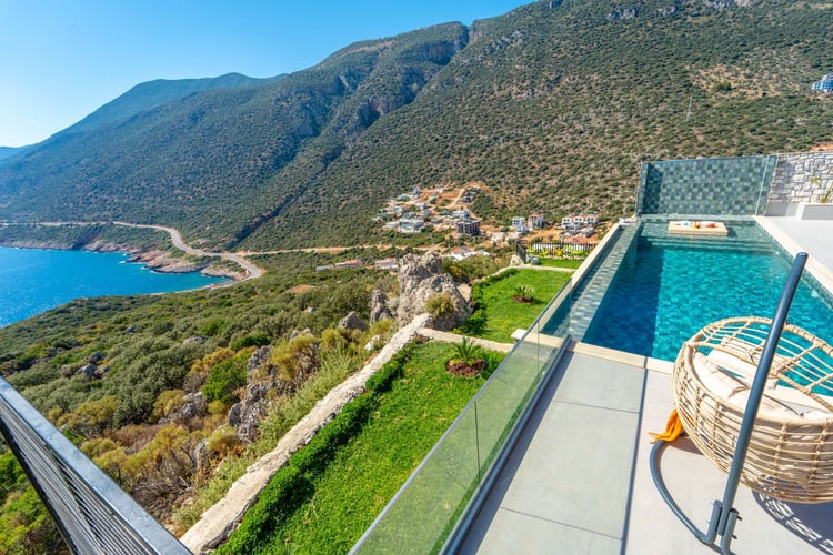 1kiralik-deniz-manzarali-villa-villa-akbulut-duo- (27).jpg