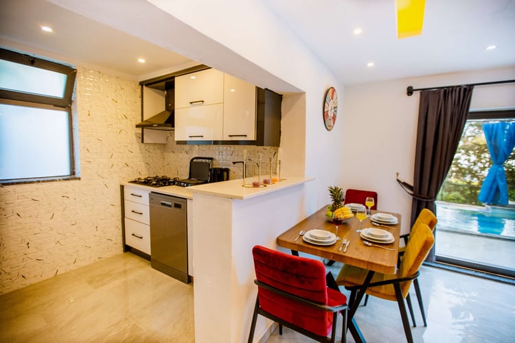 1kiralik-yazlik-villa-villa-cerenimo- (14).jpg