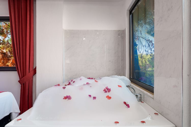 1kiralik-yazlik-villa-villa-ecba- (31).jpg