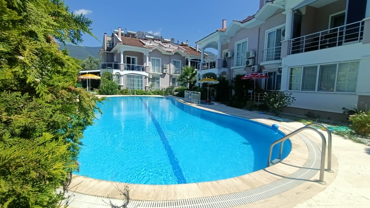 kiralik-ortak-havuzlu-apart-apart-baba- (8).jpg