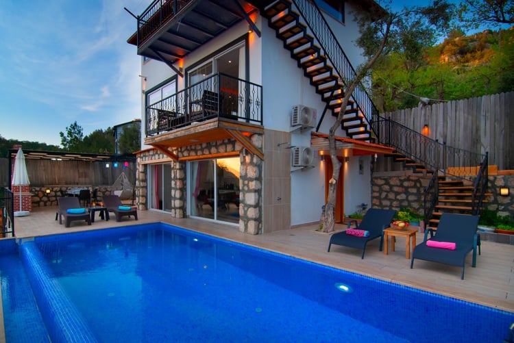 1kiralik-tatil-villasi-villasaten- (6).jpeg