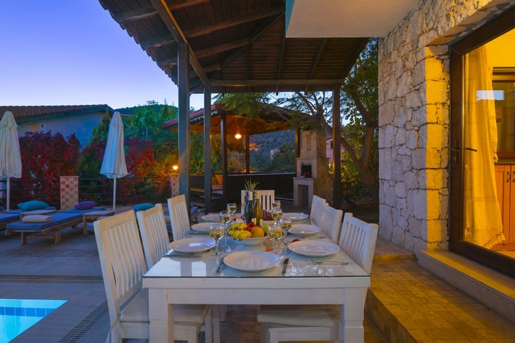 1kiralik-yazlik-villa-villa-otantik- (5).jpg