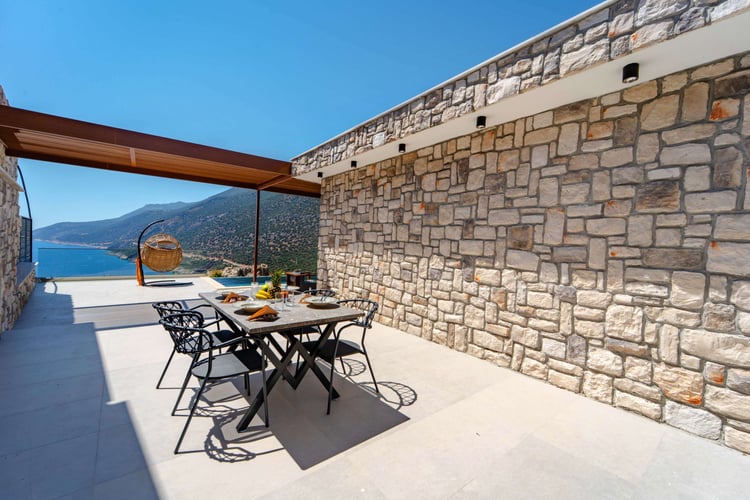 1kiralik-deniz-manzarali-villa-villa-akbulut-duo- (3).jpg