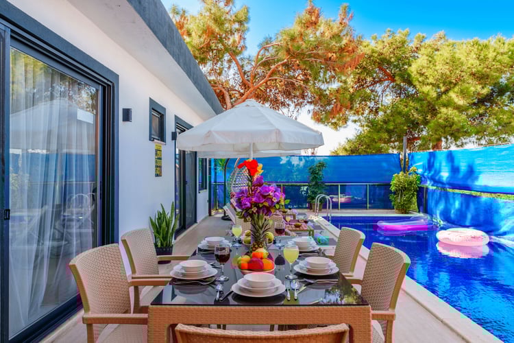 1kiralik-yazlik-villa-villa-ecba- (13).jpg