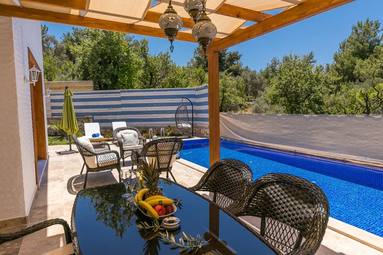 1kiralik-yazlik-tatil-villasi-villa-sunset-three- (12).jpg