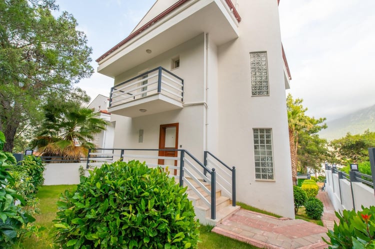 1kiralik-yazlik-villa-villa-kibar-hisarönü- (3).jpeg