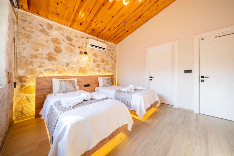 1kiralik-deniz-manzarali-villa-villa-sea- (37).jpg