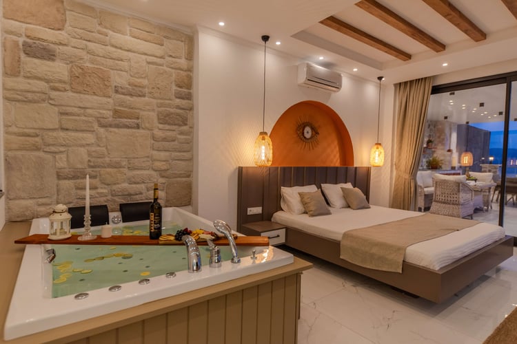 1kiralik-yazlik-jakuzili-villa-villa-elysium- (9).jpg