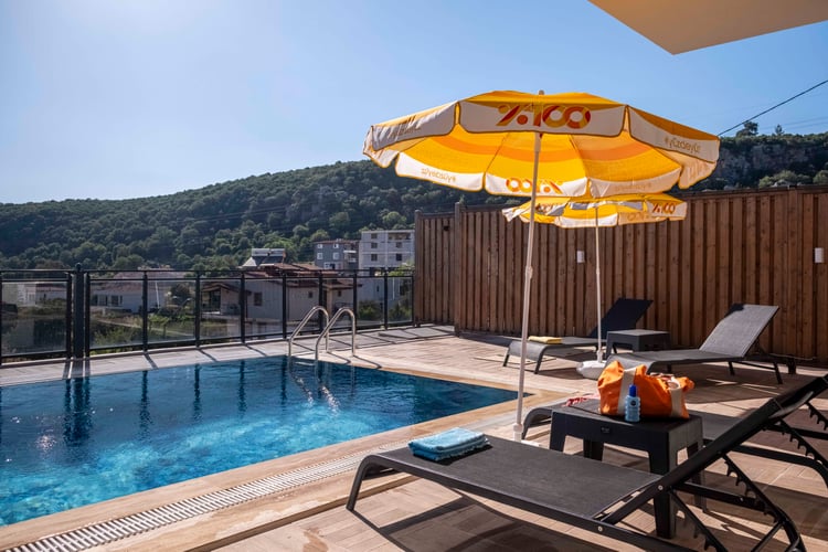 1kiralik-yazlik-tatil-villasi-villa-savaya-two- (21).jpg